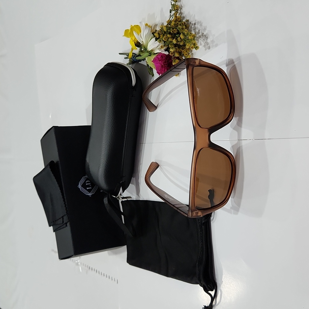 Classic Unisex Polarized Sunglasses